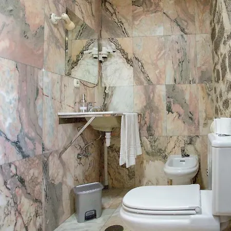 Casa Do Cruceiro * As Galanas