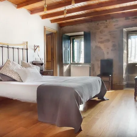 Casa Do Cruceiro Casa rural As Galanas