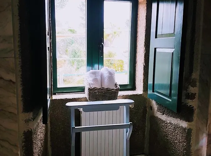 Casa Do Cruceiro * As Galanas