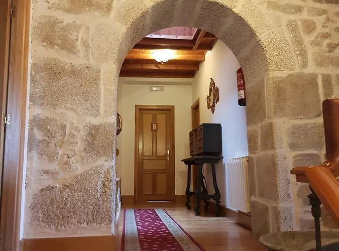 Casa Do Cruceiro * As Galanas